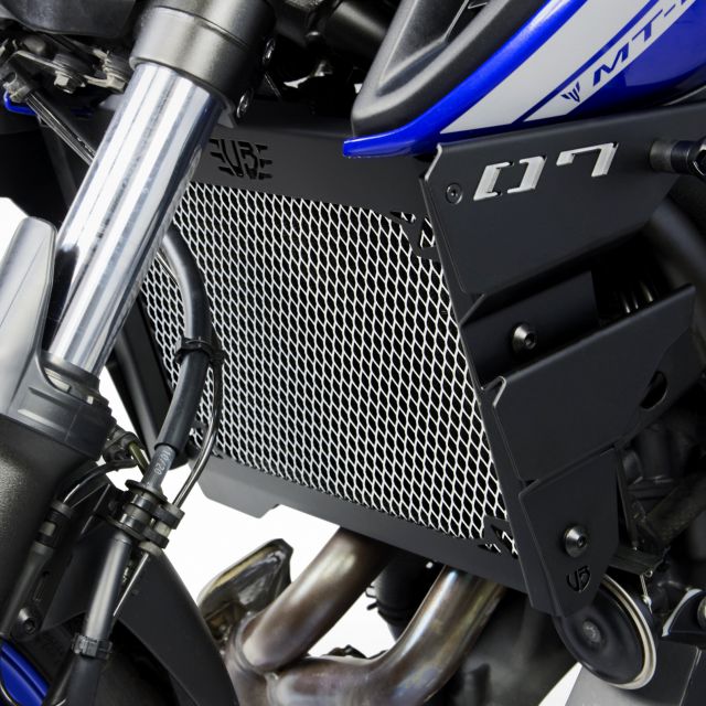 Yamaha MT-07 GP radiator side covers