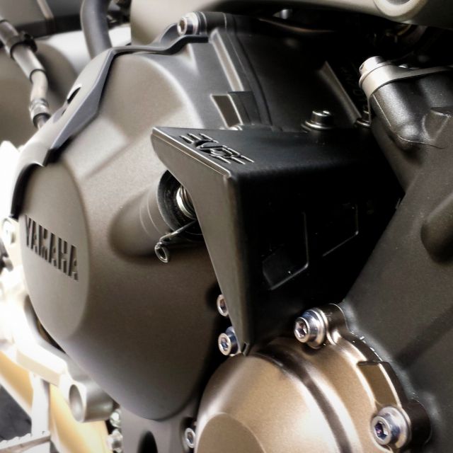 Yamaha MT-09 couvercle dispositif embrayage